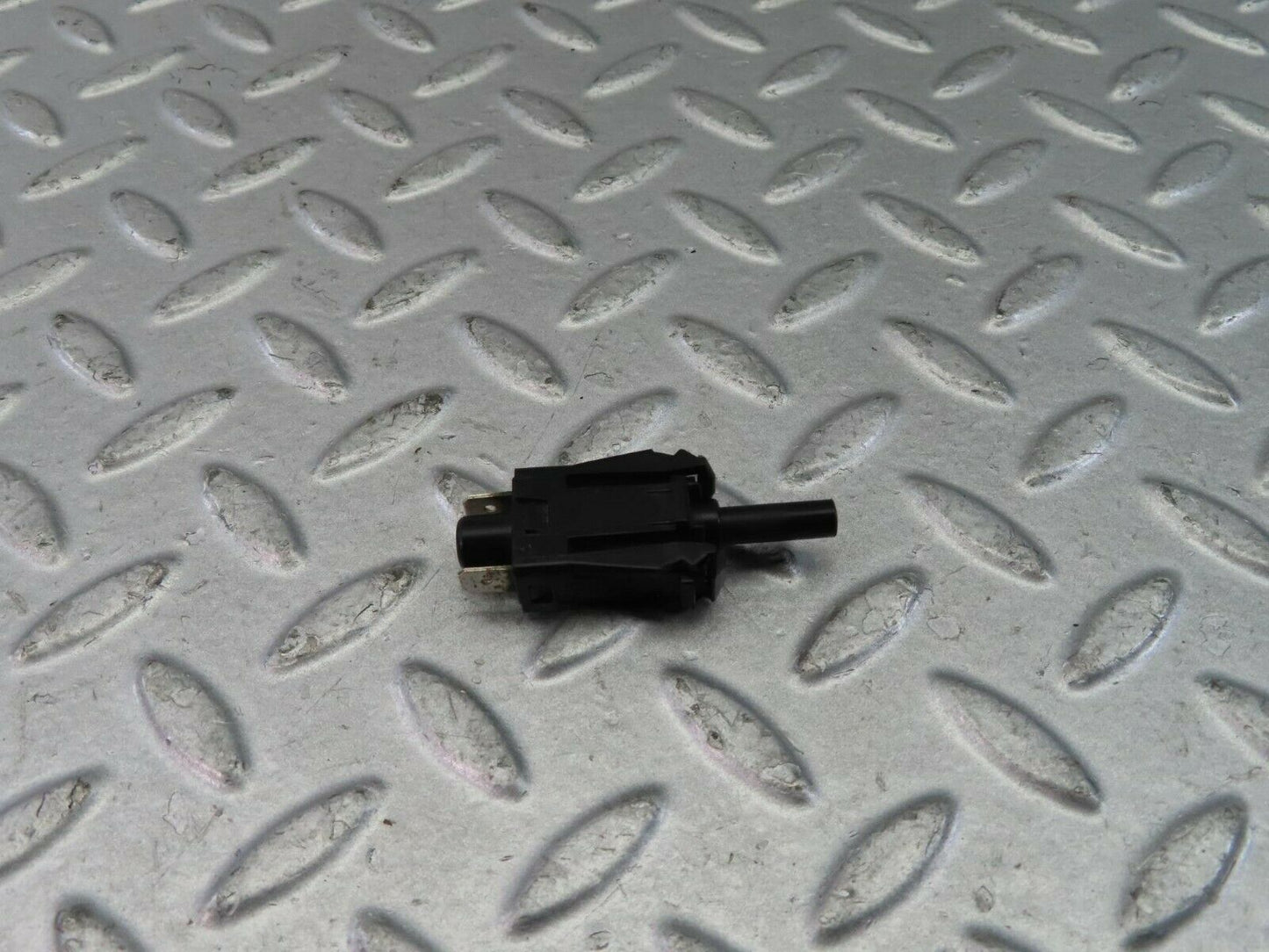9461 Mercedes-Benz C124 300CE Coupe Door Contact Switch 0015458714