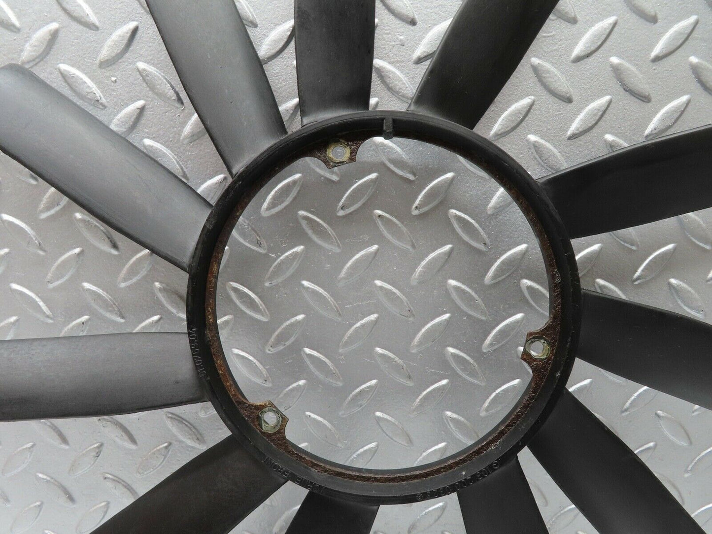 21699 Mercedes-Benz W126 300SE Engine Cooling Fan 1032000323