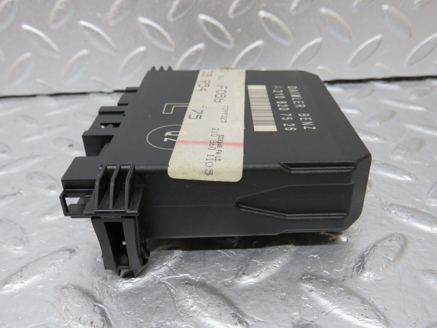 34760 Mercedes-Benz W210 320E Door Control Unit Front Left 2108207526