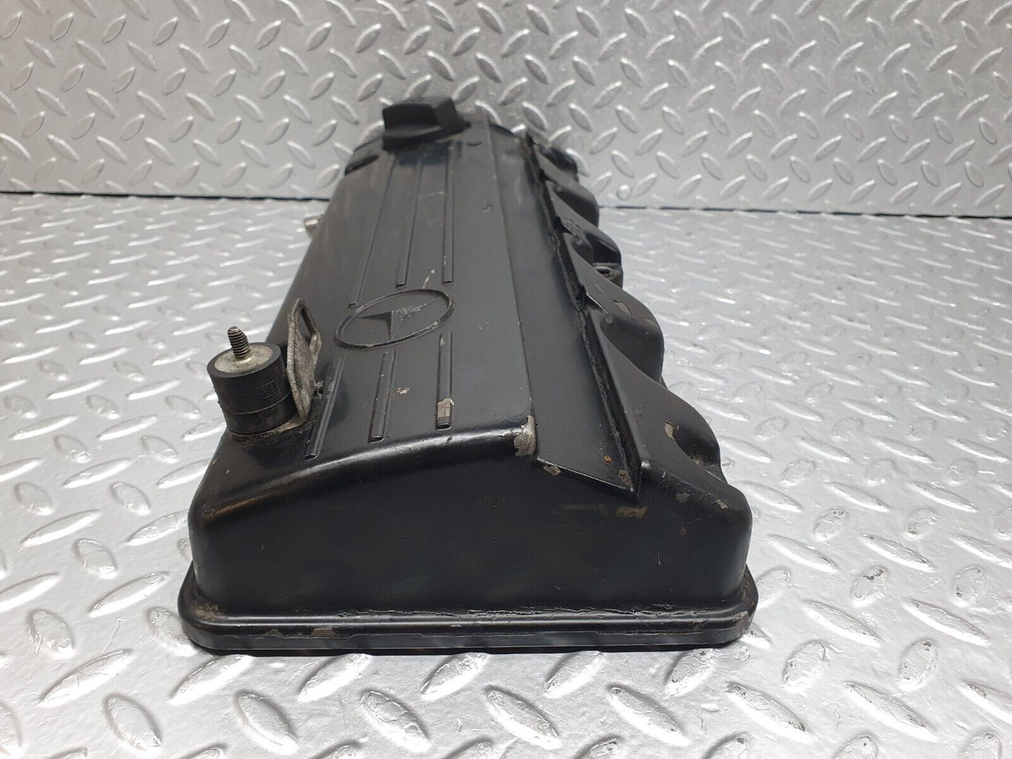 44194 Mercedes-Benz C123 230CE Coupe Rocker Cover 1020160905