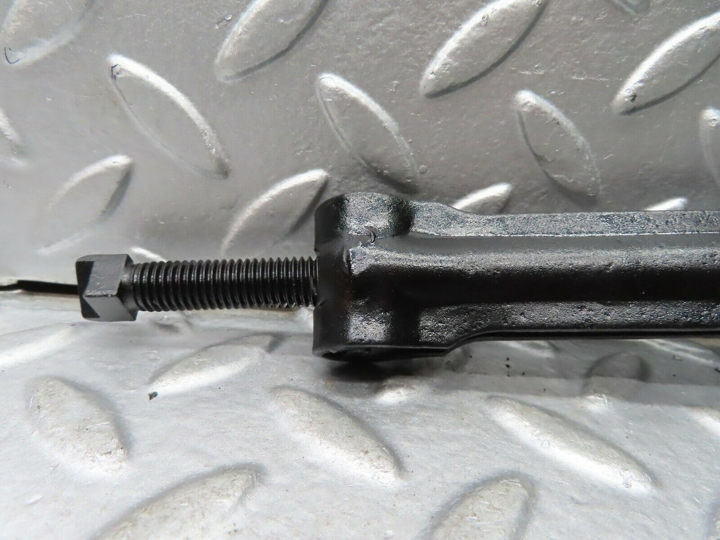 20947 Mercedes-Benz W114 250CE Coupe Handbrake Regulator