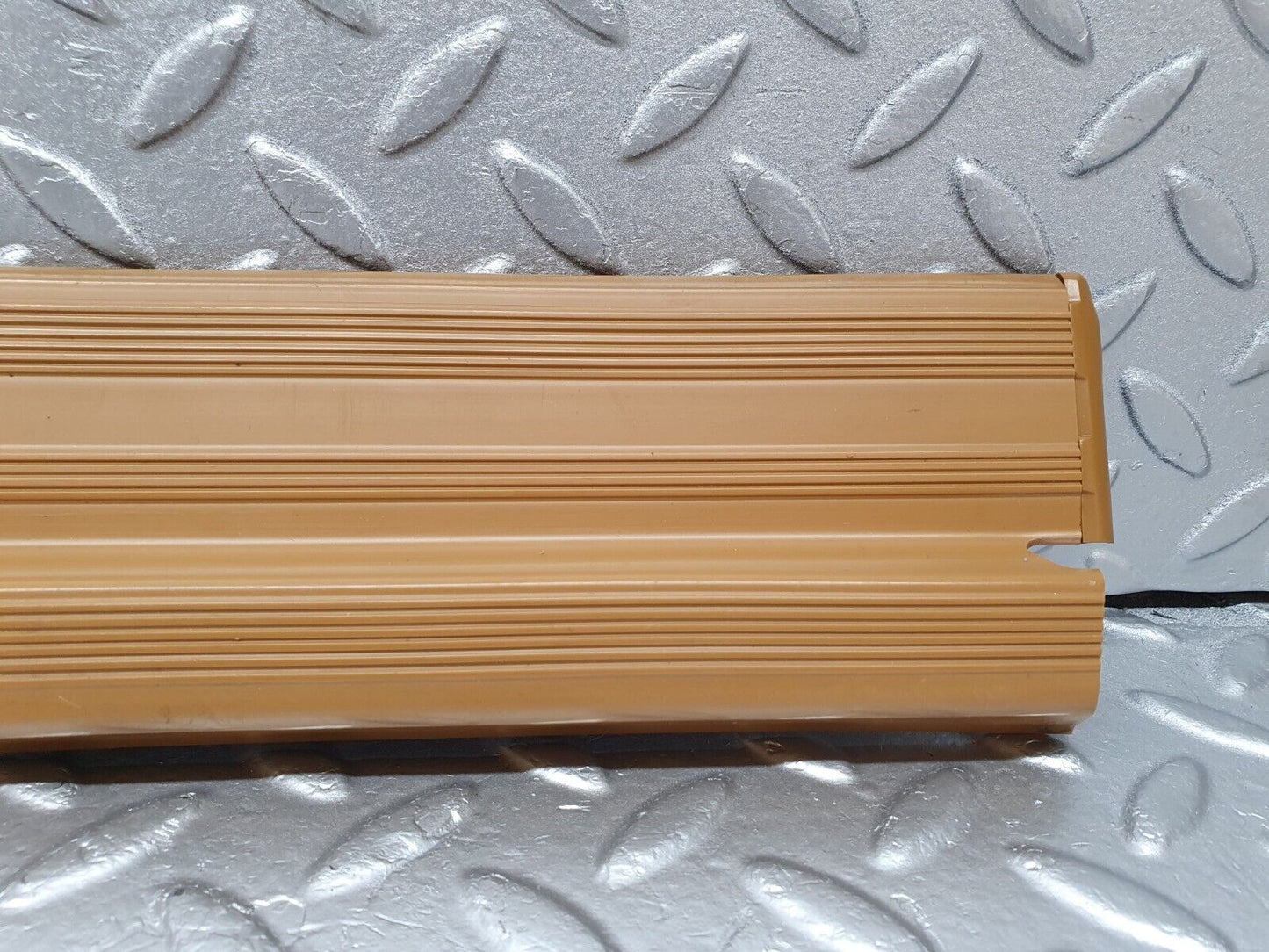 41416 Mercedes-Benz W124 200E Rear Left Door Sill Trim Palomino
