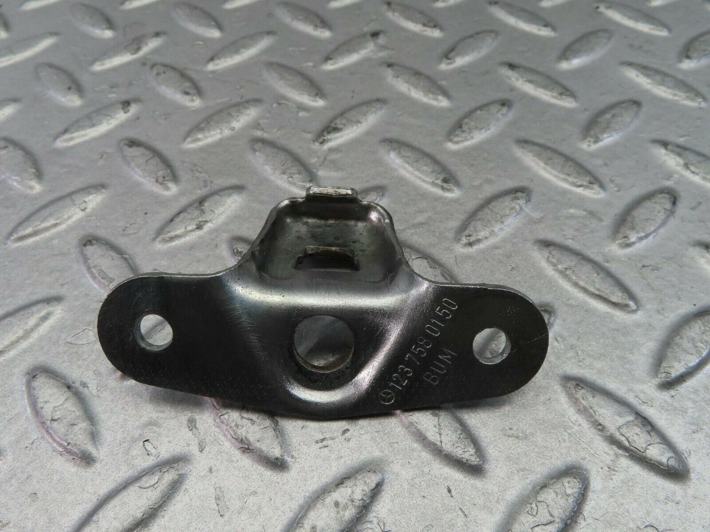 9678 Mercedes-Benz C123 280CE Coupe Trunk Lock Latch 1237580150