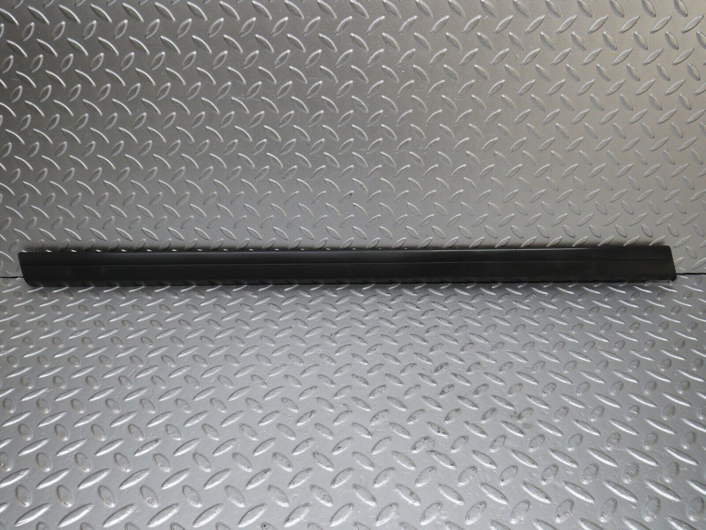 33846 Mercedes-Benz W201 190E 2.0L Front Left Door Lower Moulding Trim