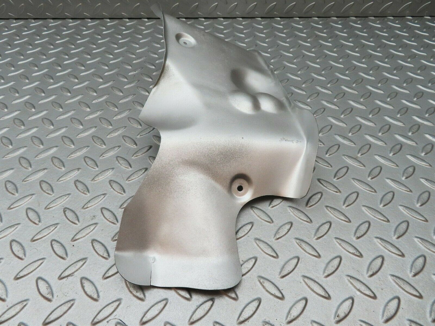 3996 Mercedes-Benz S123 200T Wagon Exhaust Heat Shield
