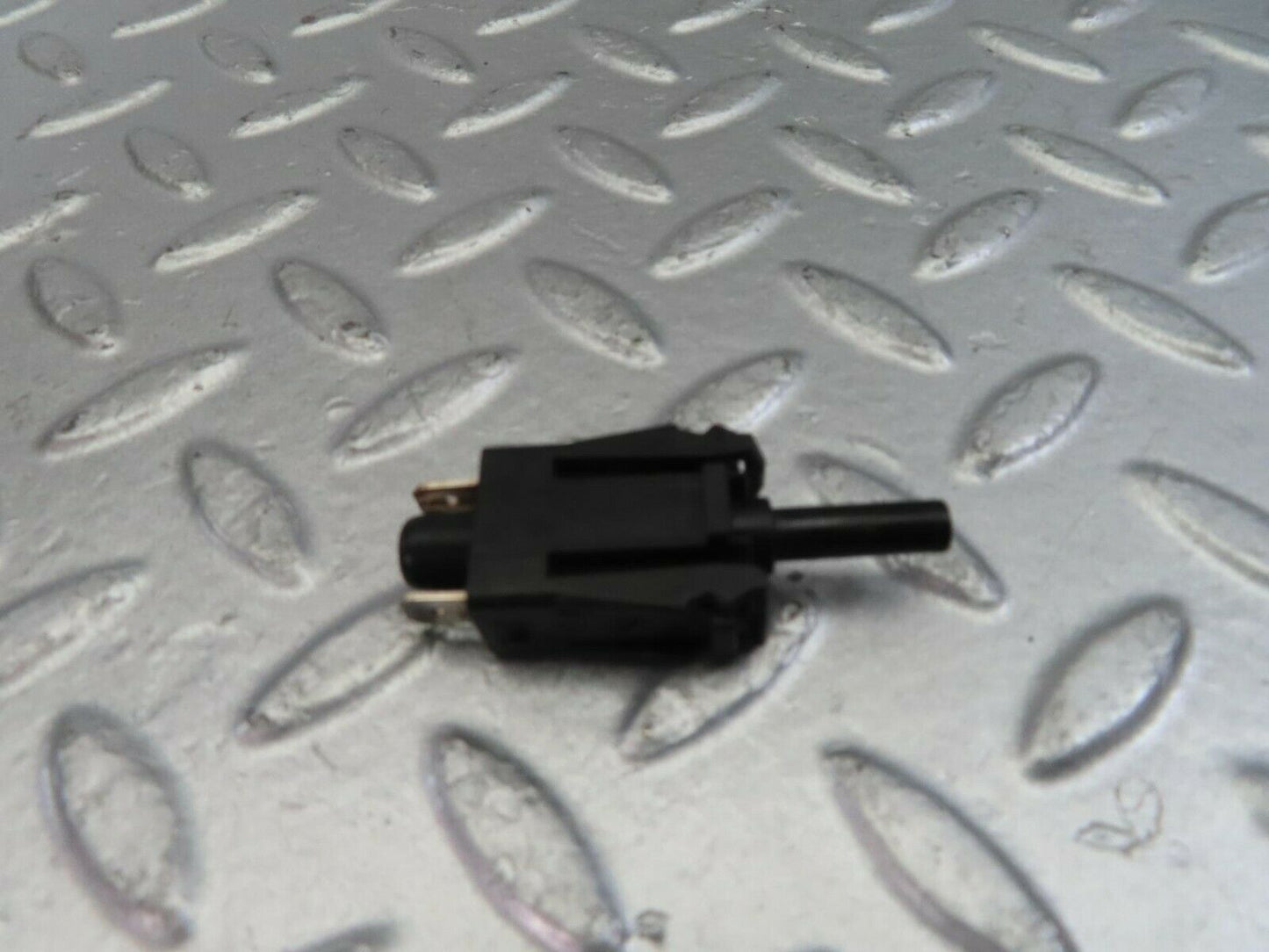 10736 Mercedes-Benz W123 230E door contact switch 0015458714