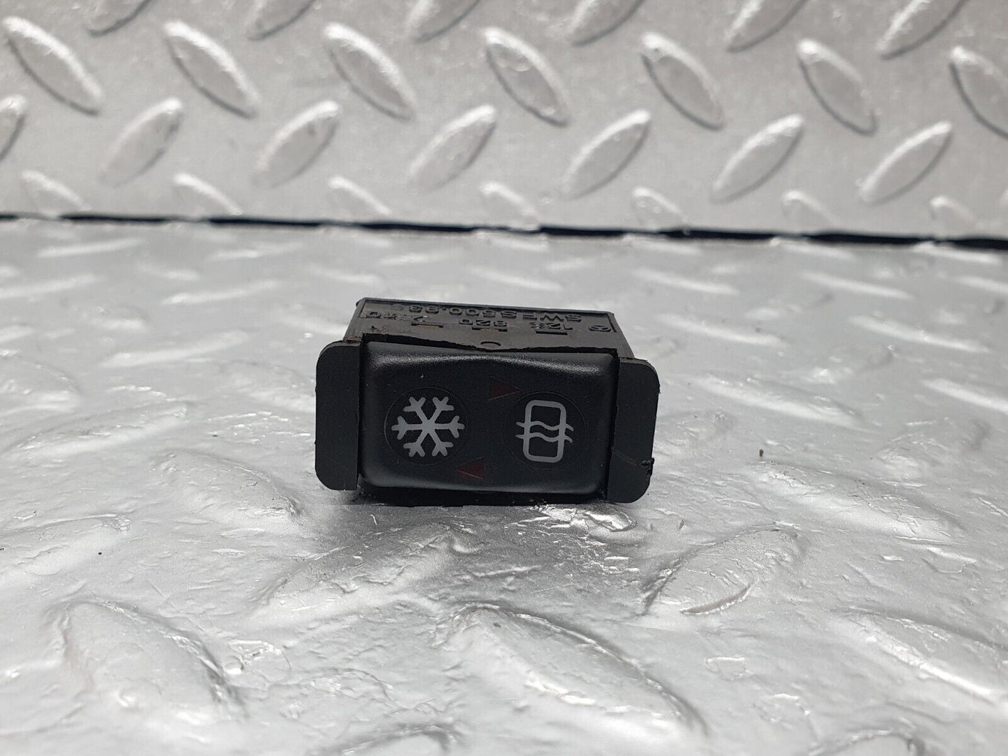 43548 Mercedes-Benz C126 380SEC Coupe Air Conditioning Switch 1268202310
