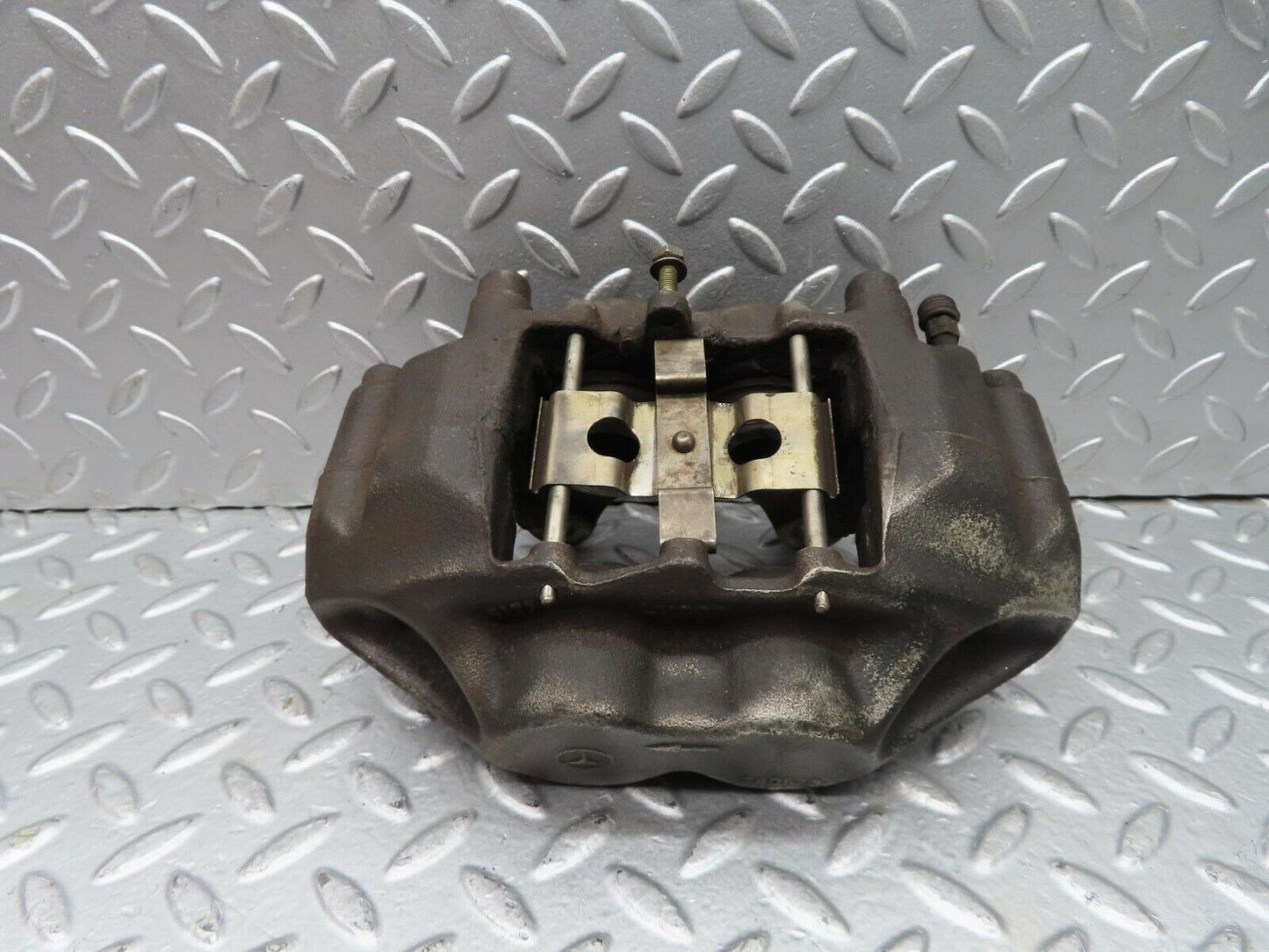 15121 Mercedes-Benz W140 S320 Front Brake Caliper Left Side Lucas 5177
