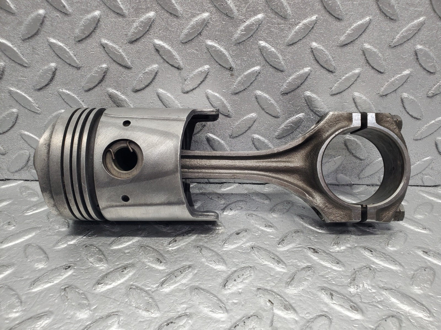 W112 piston and connecting rod used OEM