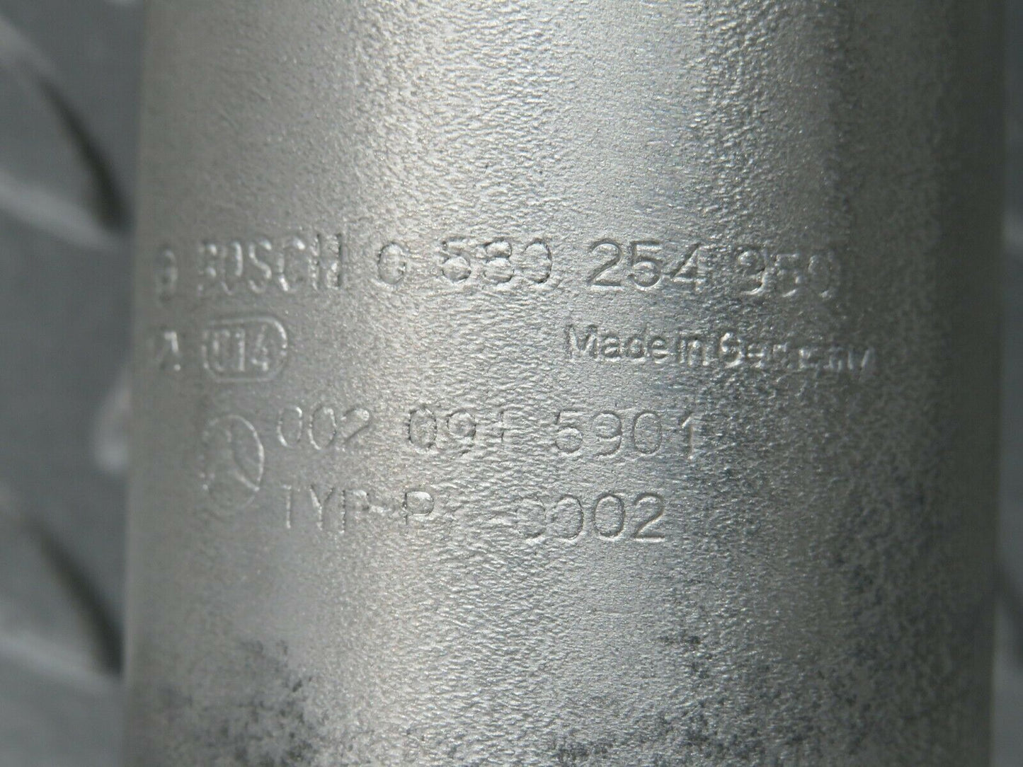 24307 Mercedes-Benz S124 220TE Wagon Fuel Pump Bosch 0020915901 0580254950