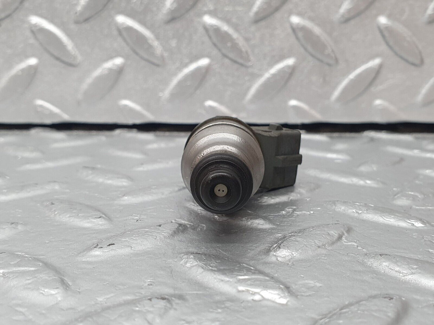 42374 Mercedes-Benz R129 320SL Coupe Fuel Injector Bosch 0000787323 0280155209