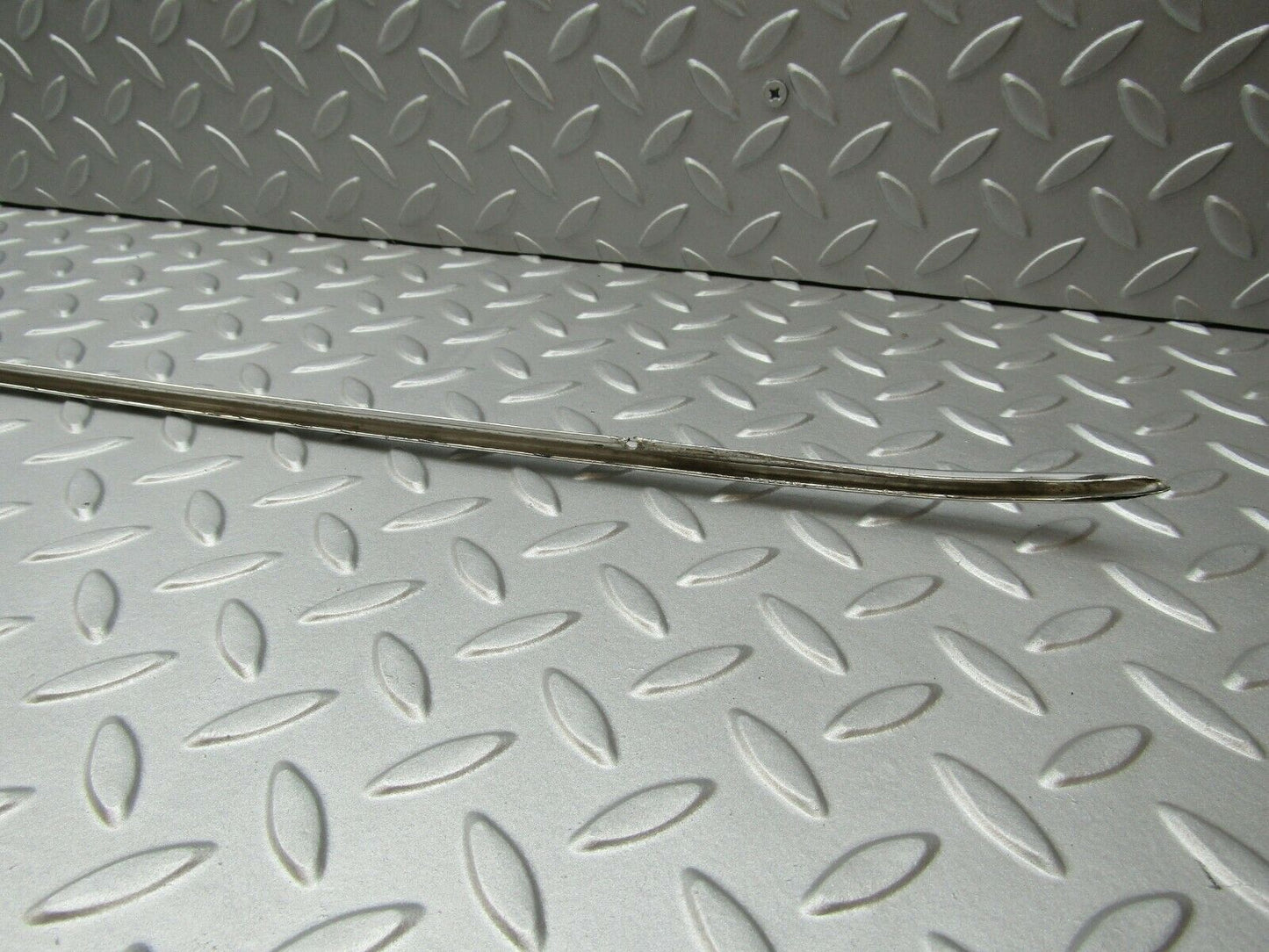 3321 Mercedes-Benz W115 220D Roof Chrome Trim Left Side