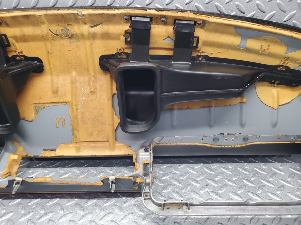 W124 dashboard black used OEM