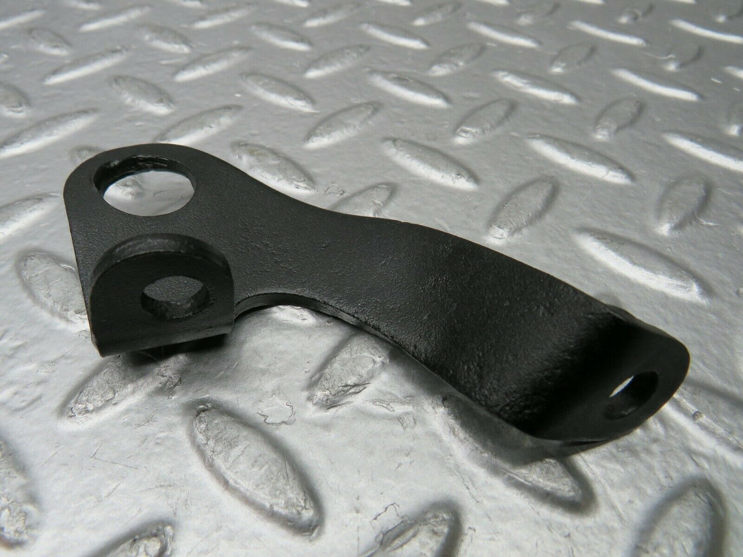 22908 Mercedes-Benz C107 450SLC Coupe Engine Lifting Eyes Hooks