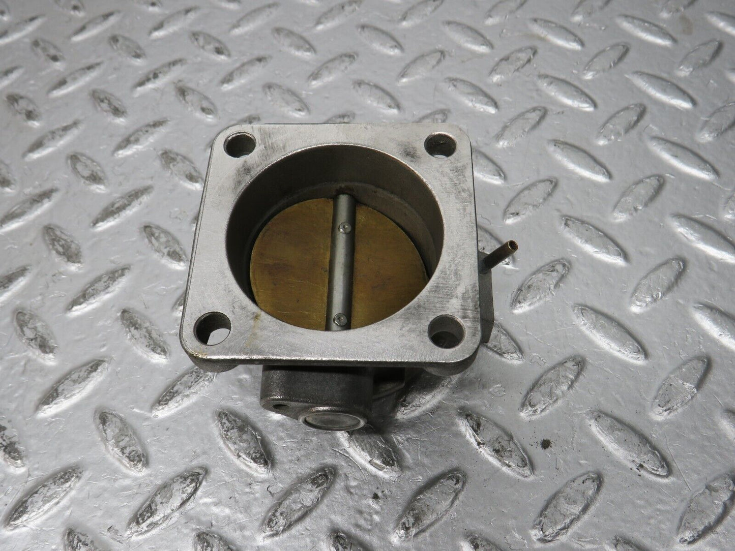 32061 Mercedes-Benz W123 230E Throttle Body Valve