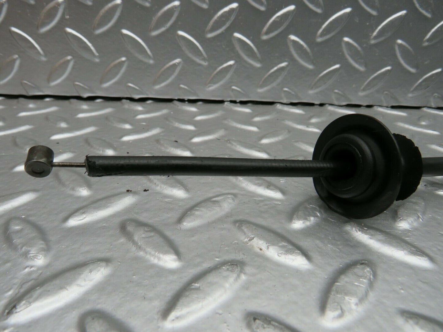 24119 Mercedes-Benz W123 280E Bonnet Release Cable