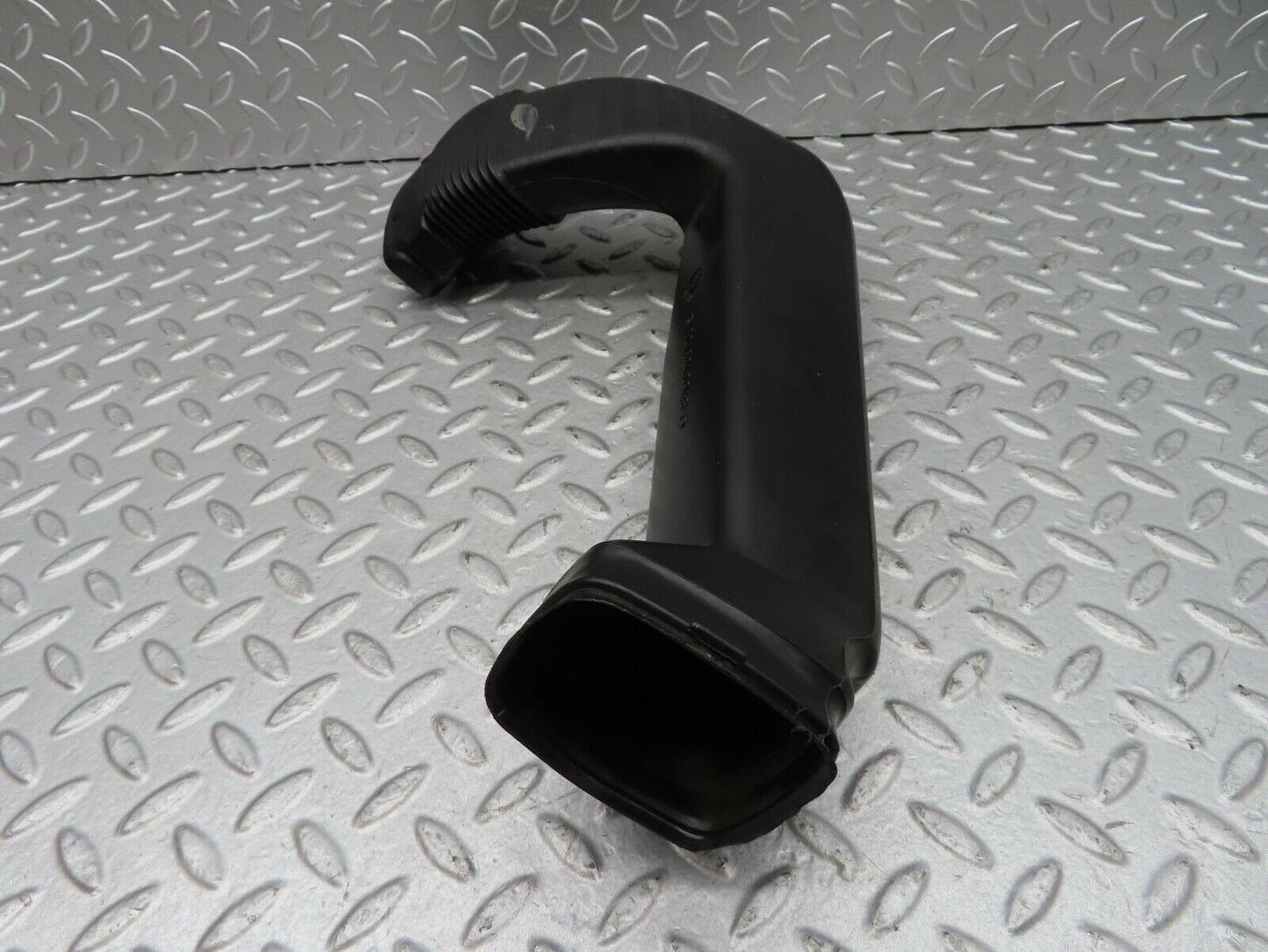 14567 Mercedes-Benz W201 190E Air Duct Pipe Hose Left 2018310946