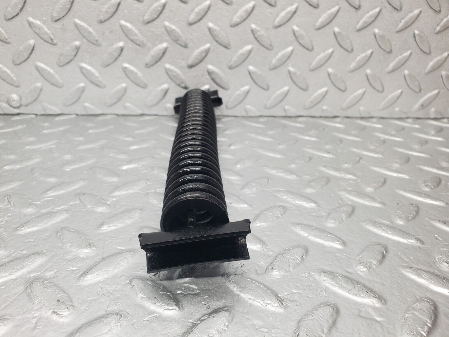 46130 Mercedes-Benz W105 PONTON Trunk Lid Hinge Spring