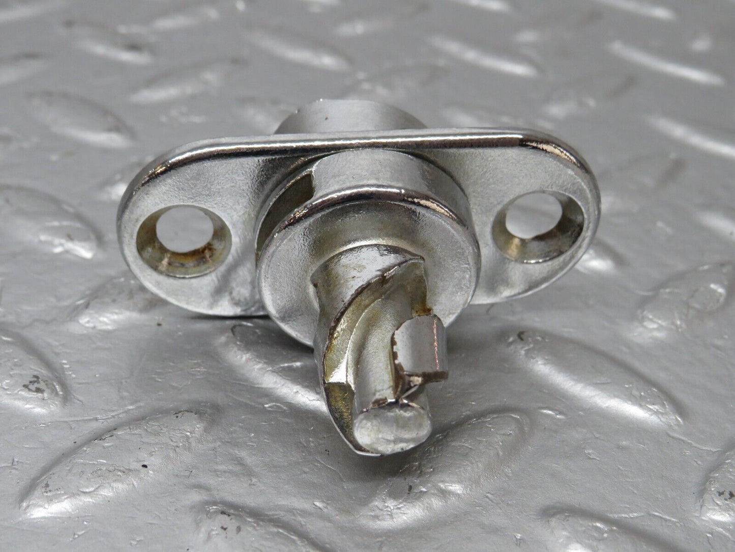 39960 Mercedes-Benz R107 350SL Coupe Soft Top Lock Pair