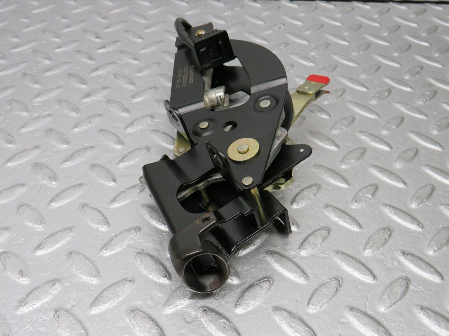 38357 Mercedes-Benz R129 280SL Coupe Rear Right Roof Lock Mechanism 1298001774 1298001274