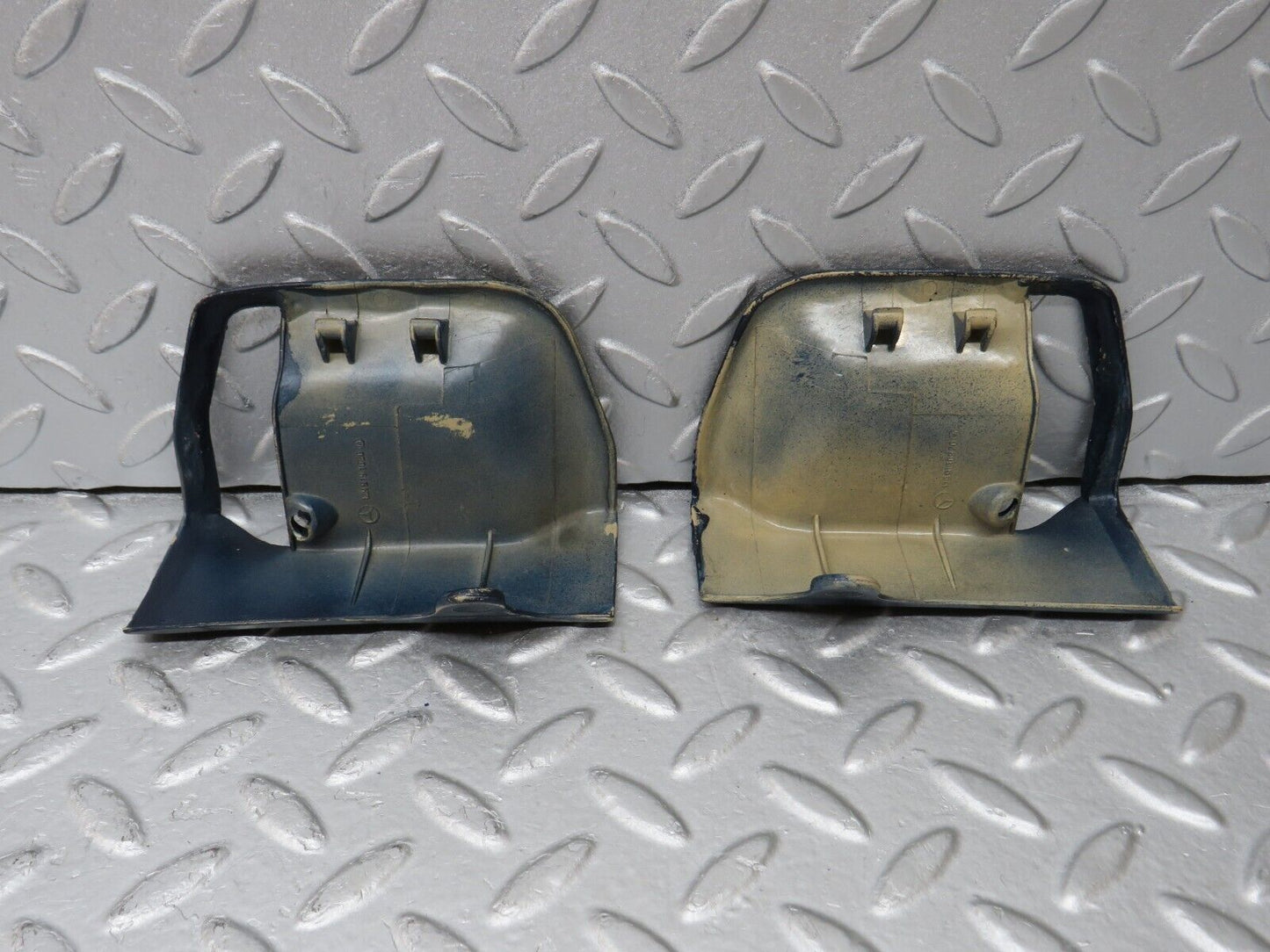 36840 Mercedes-Benz R129 300SL-24 Front Left Seat Release Trim 2x Blue 1299190920 1299191020