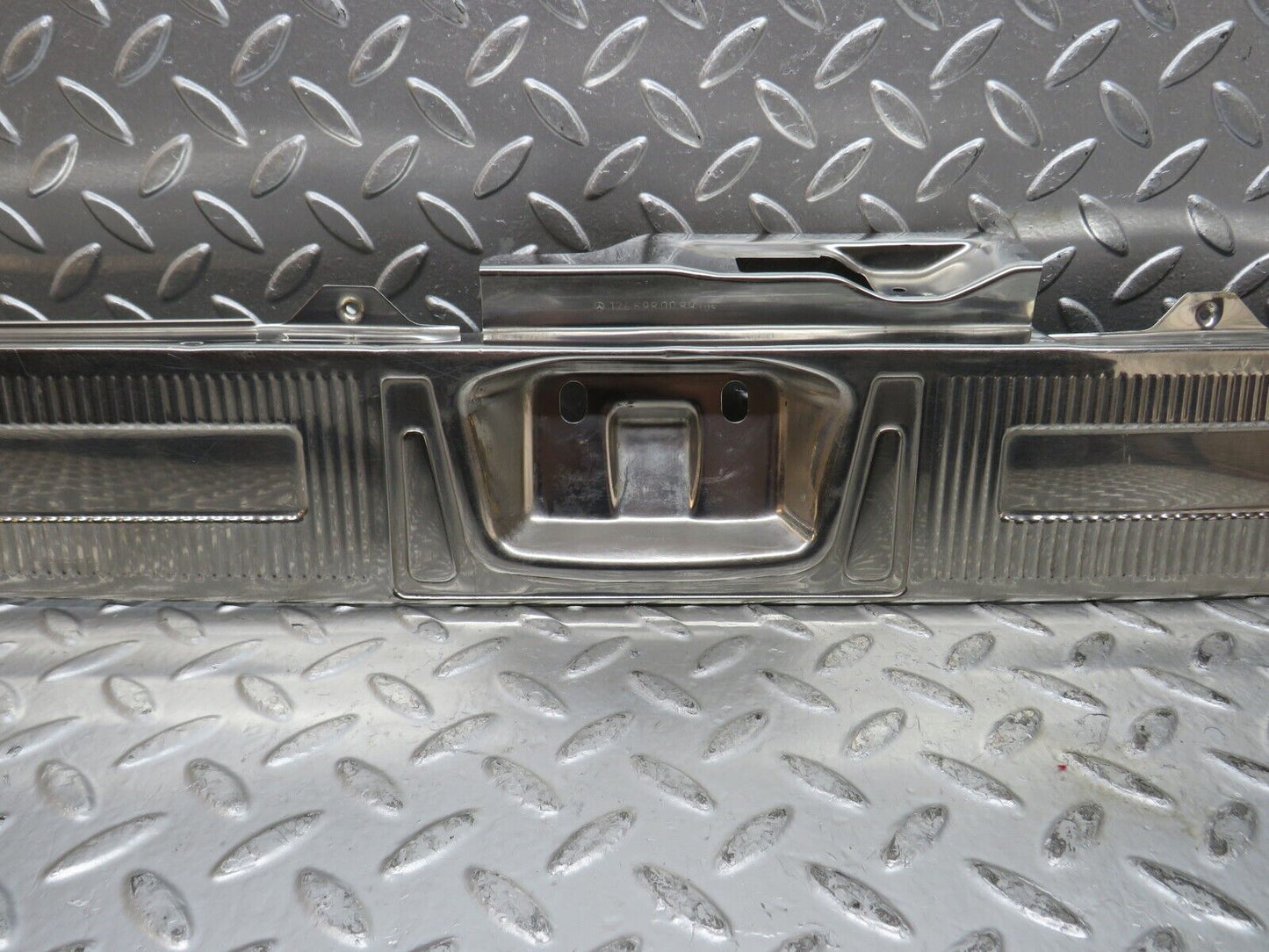 27620 Mercedes-Benz S124 300TE Wagon Trunk Edge Chrome Moulding 1246980089