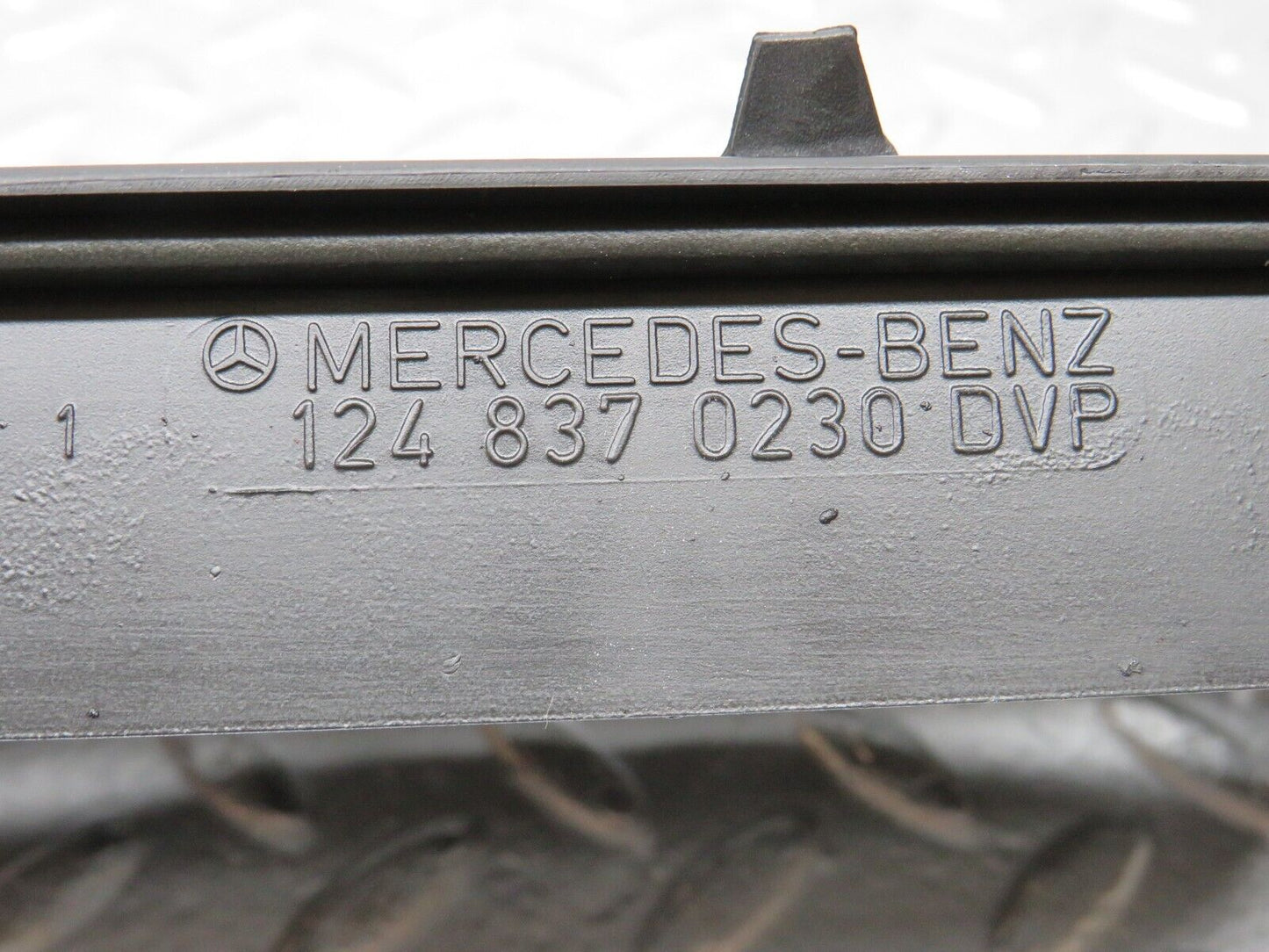 30374 Mercedes-Benz W124 230E Rear Air Intake Vent Left 1248370230