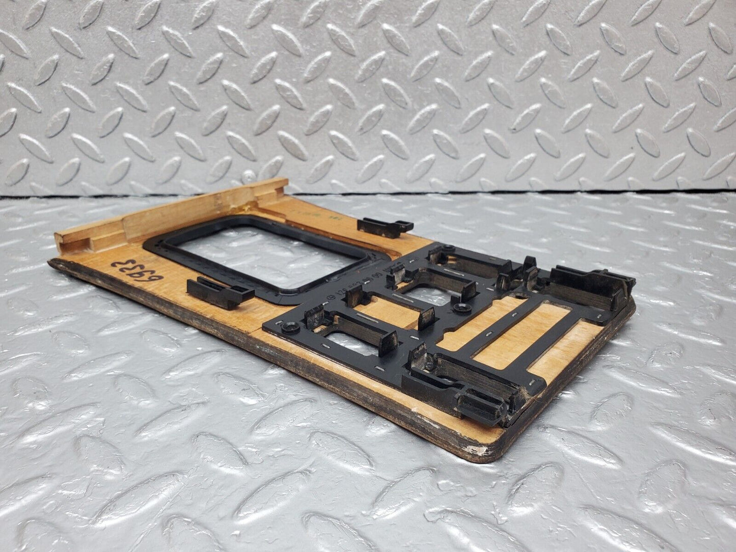 45576 Mercedes-Benz W126 420SE Centre Console Wood Panel 1266830157 1266830600