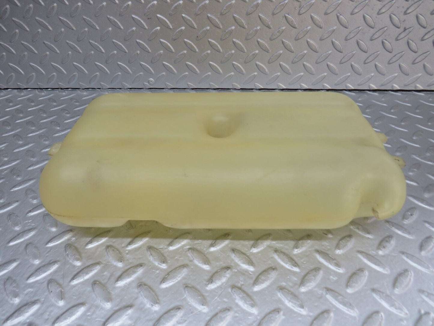 36011 Mercedes-Benz W126 420SE Coolant Expansion Tank 1265000549