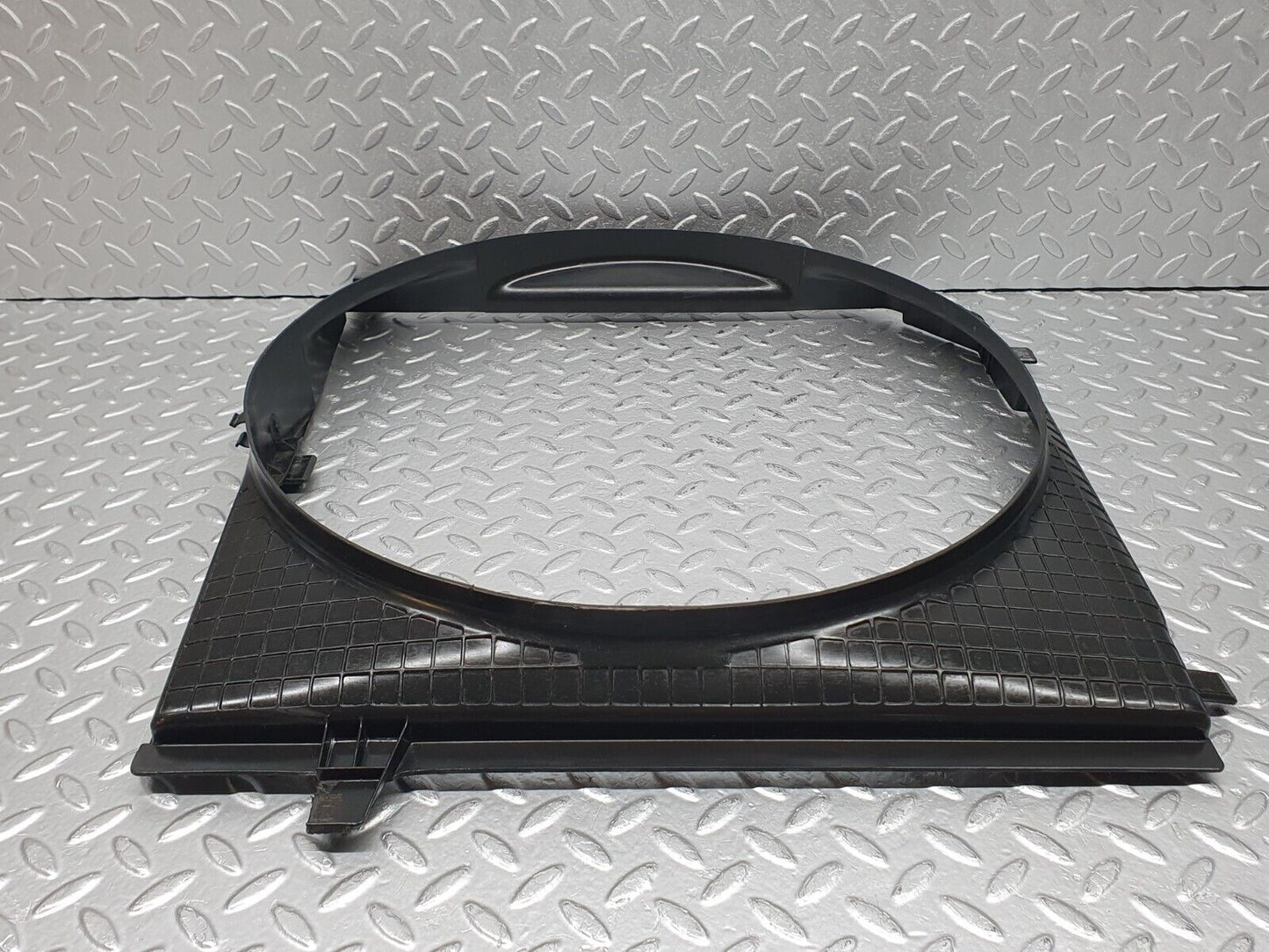 41159 Mercedes-Benz W126 300SE Radiator Fan Shroud Cover 1265051855