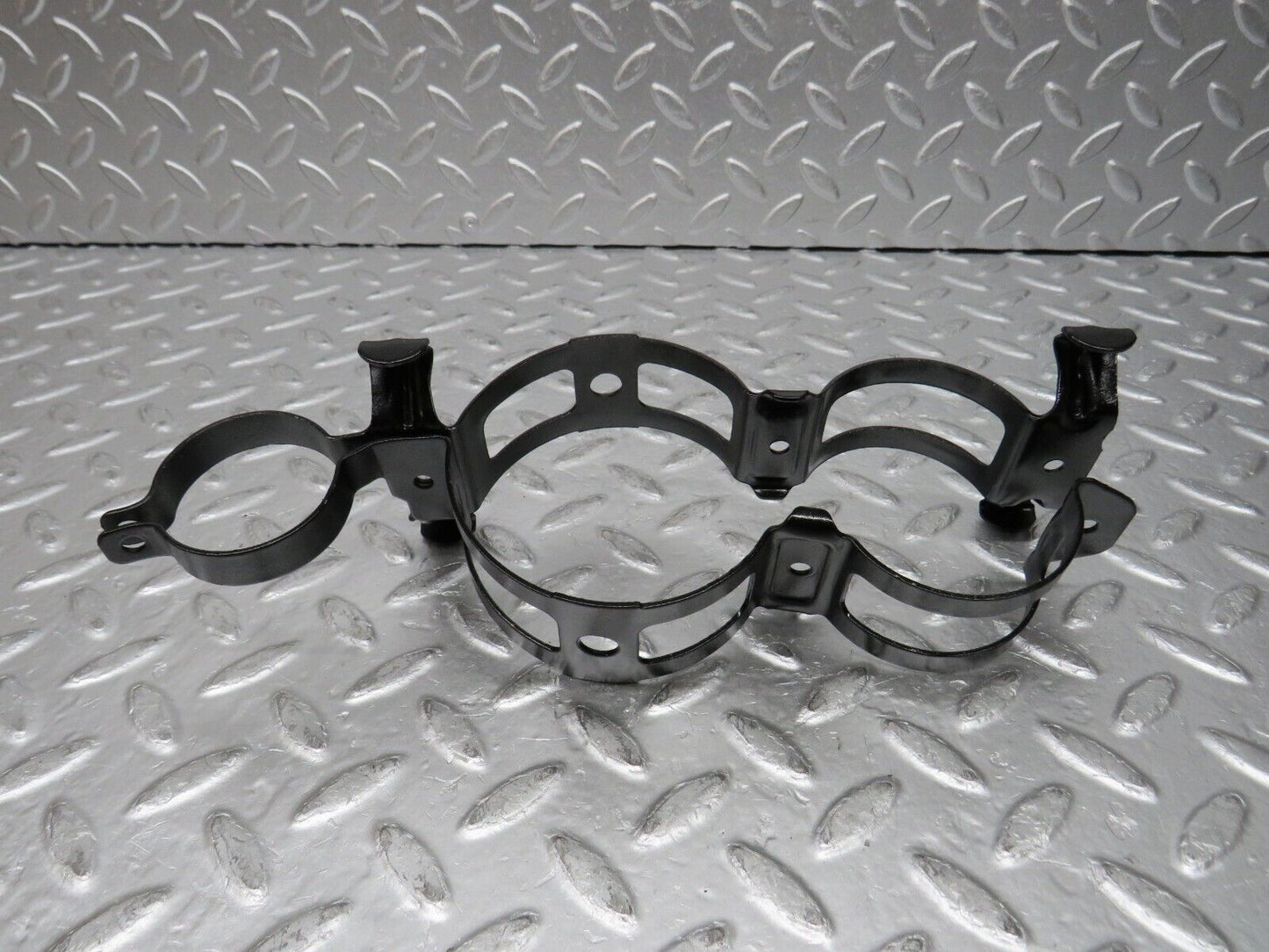 31694 Mercedes-Benz W201 190LE 1.8L Fuel Pump Fuel Filter Bracket Holder