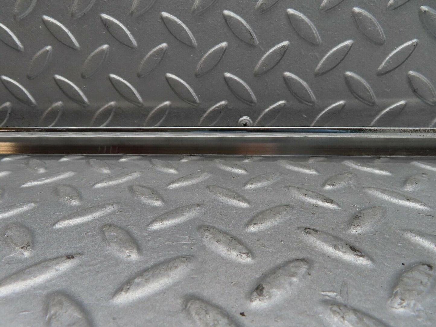 12639 Mercedes-Benz W108 280SE 3.5 Dashboard Chrome Trim