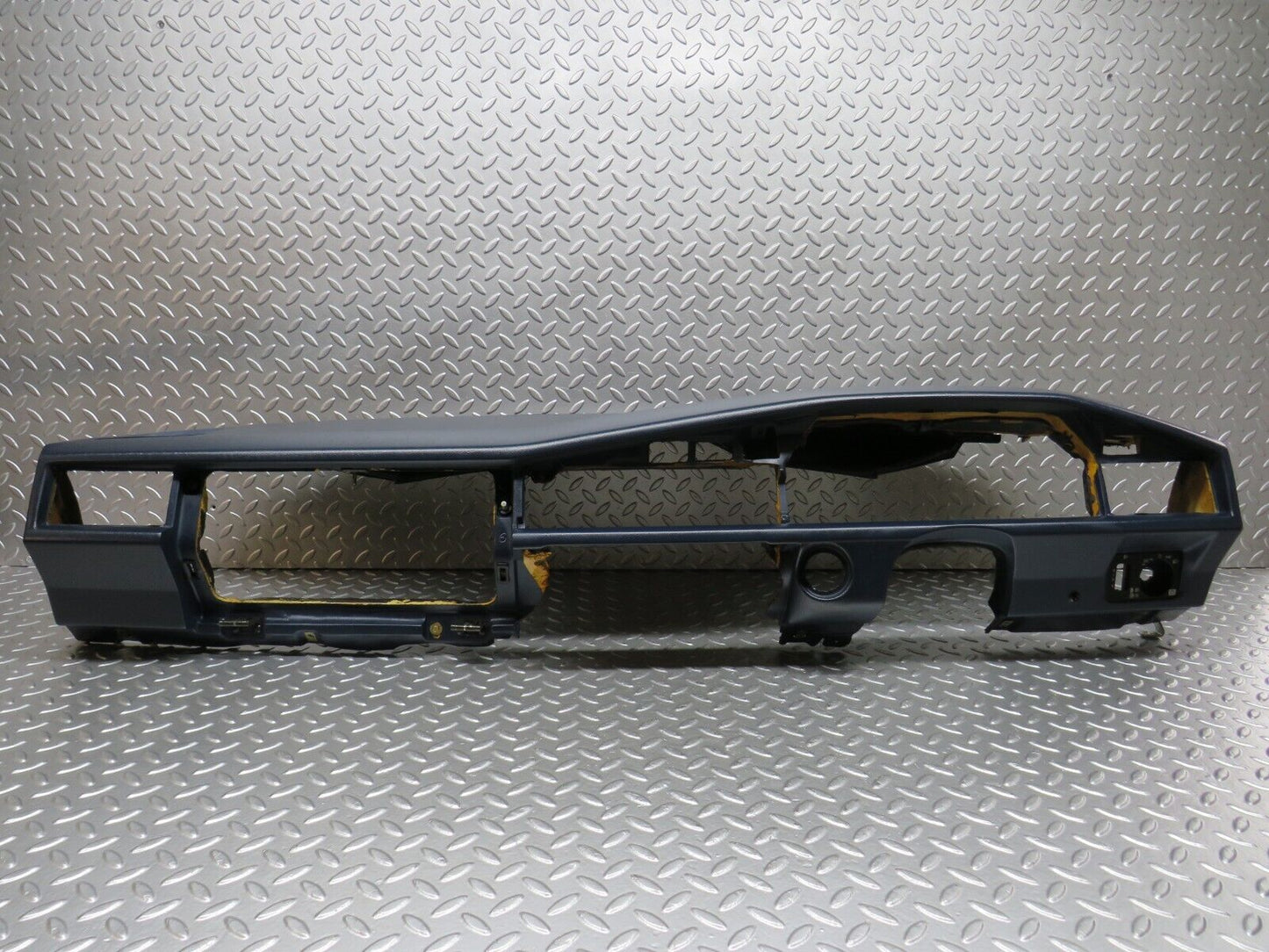 25166 Mercedes-Benz W201 190D Dashboard Blue