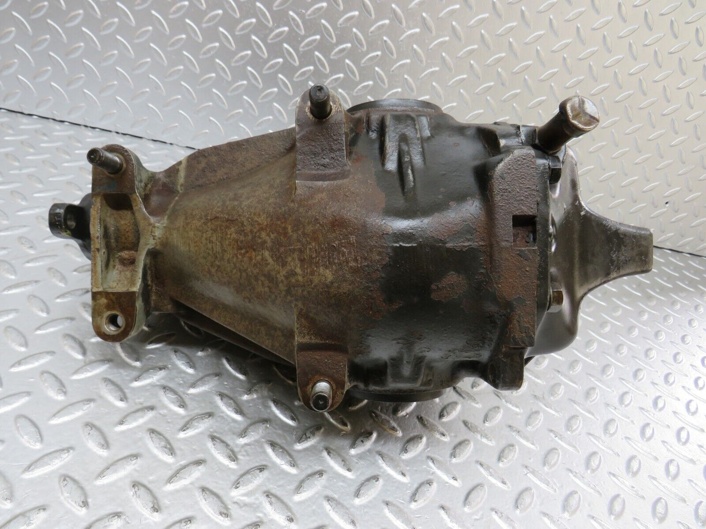 27466 Mercedes-Benz W123 280E Rear Differential Ratio 3.58 1233511301