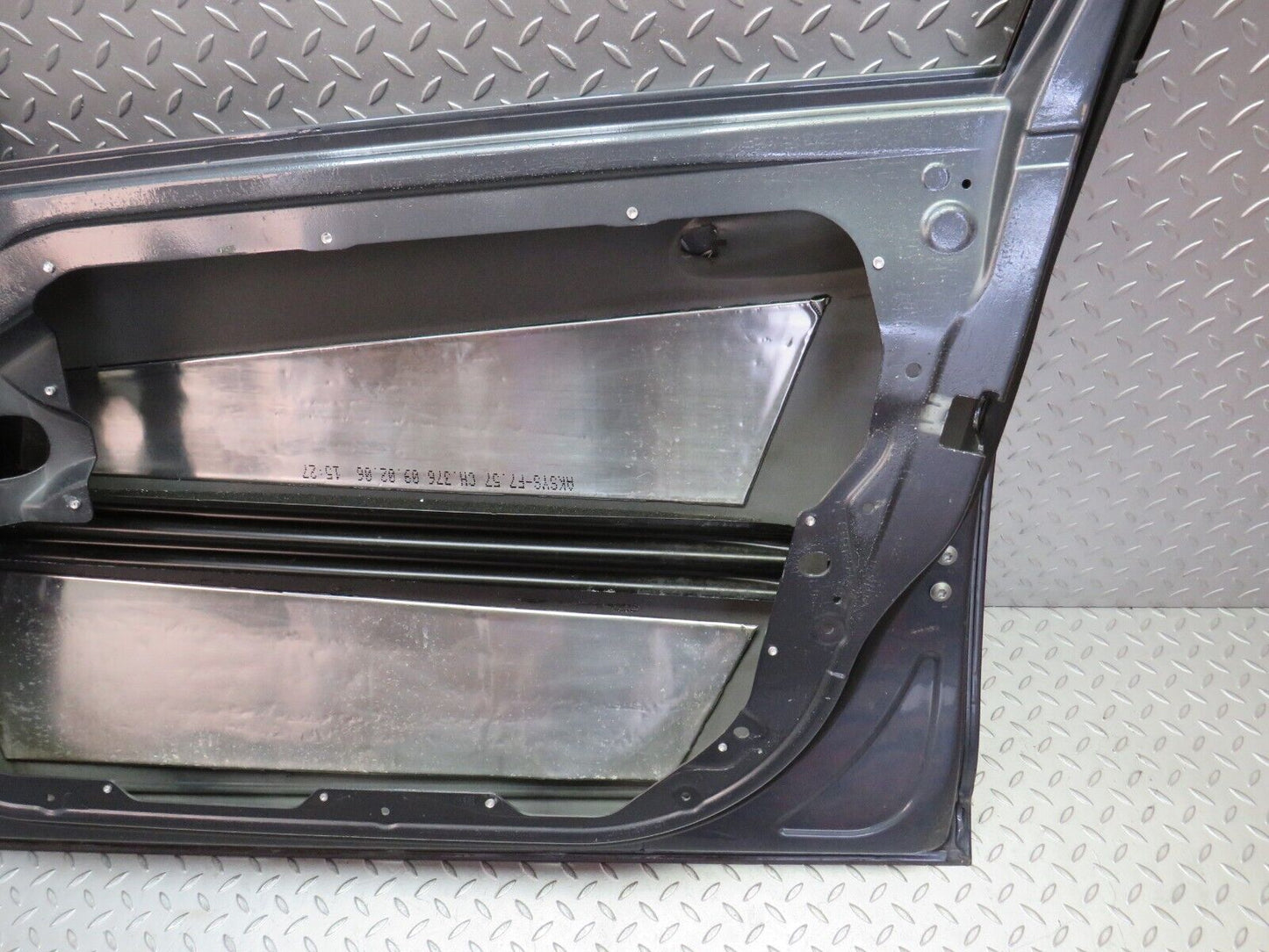35088 Mercedes-Benz W221 Front Right Door