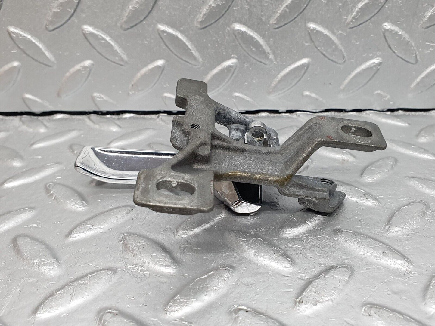40900 Mercedes-Benz W126 300SE Right Interior Door Handle
