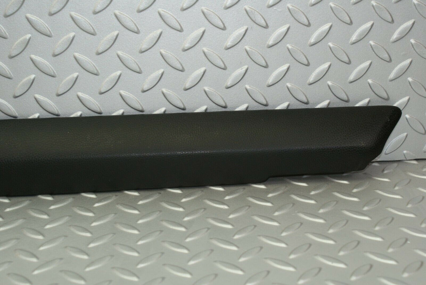 3112 Mercedes-Benz W115 220D Front Right Upper Door Panel Black