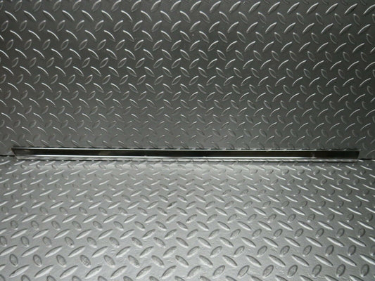 22737 Mercedes-Benz C107 450SLC Coupe Right Door Chrome Trim