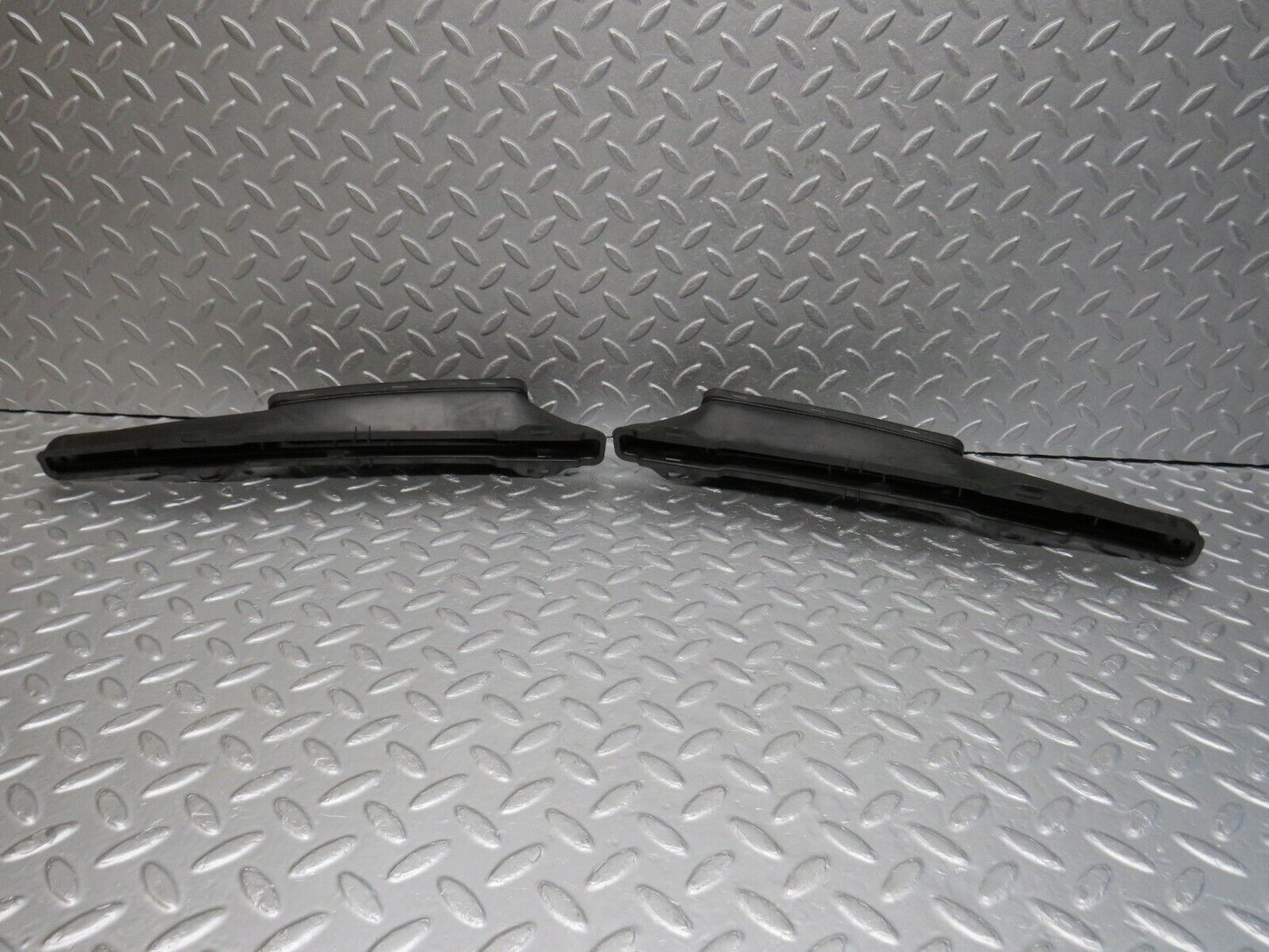 39786 Mercedes-Benz R129 320SL Coupe Dashboard Air Vent Duct 1298300219 1298300119