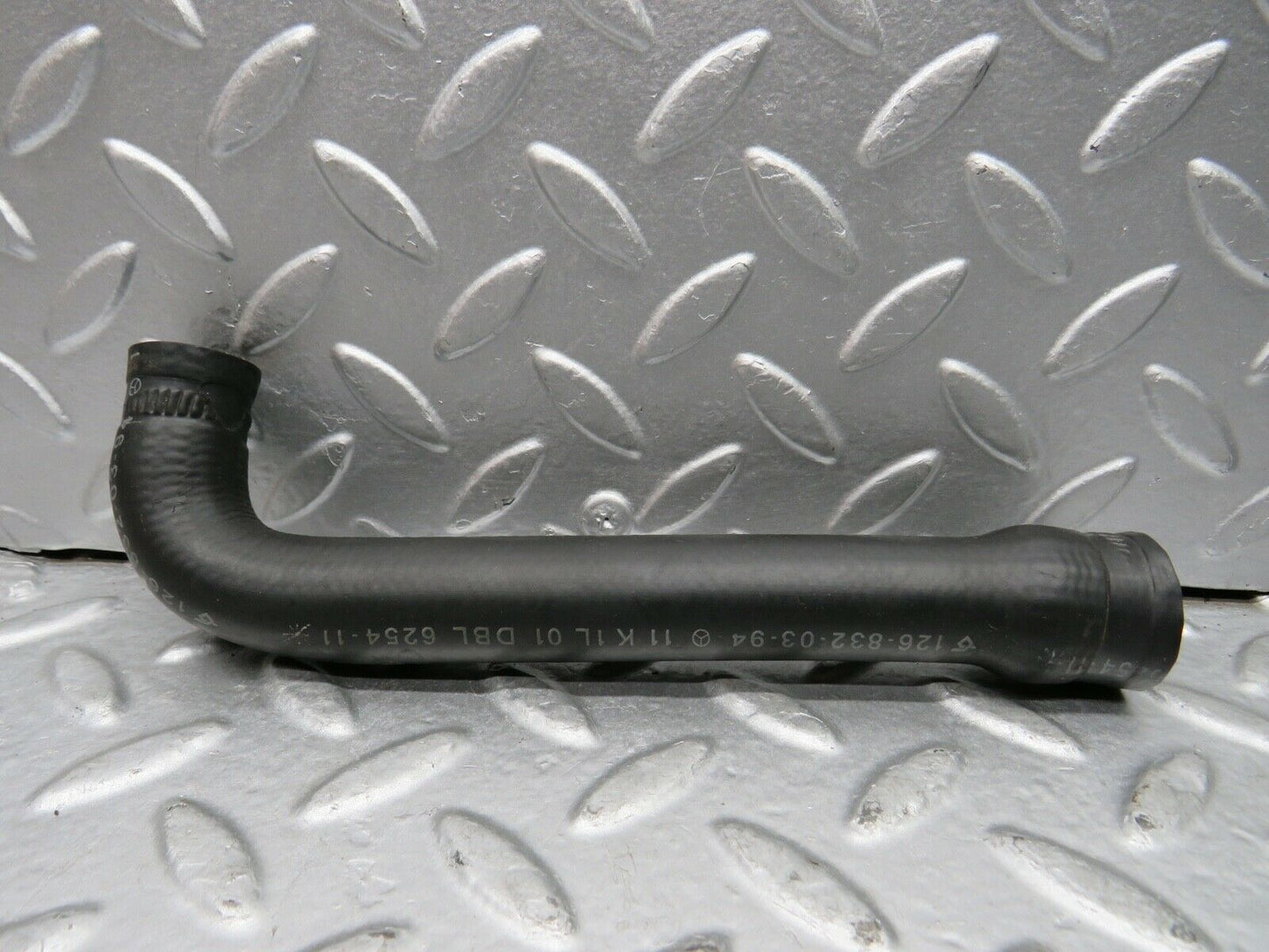 21766 Mercedes-Benz W126 300SE Heater Hose 1268320294