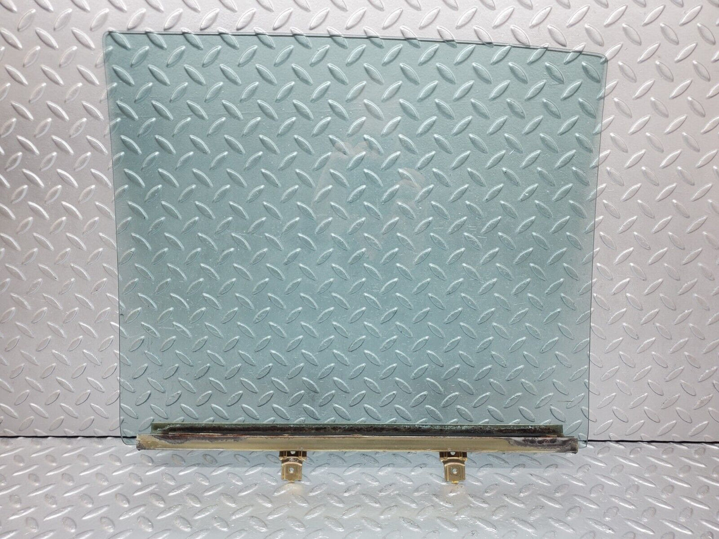 44366 Mercedes-Benz W123 280E Rear Right Door Window Glass