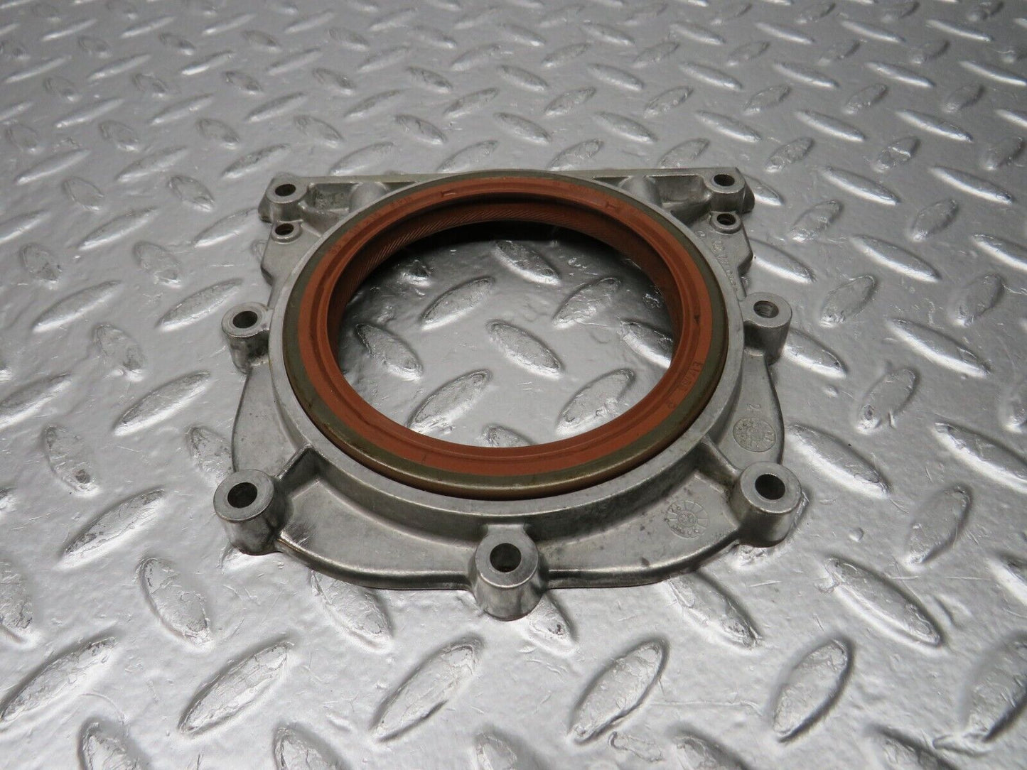 30750 Mercedes-Benz W201 190E 2.0L Crankshaft Rear Sealing Cover 1020110108