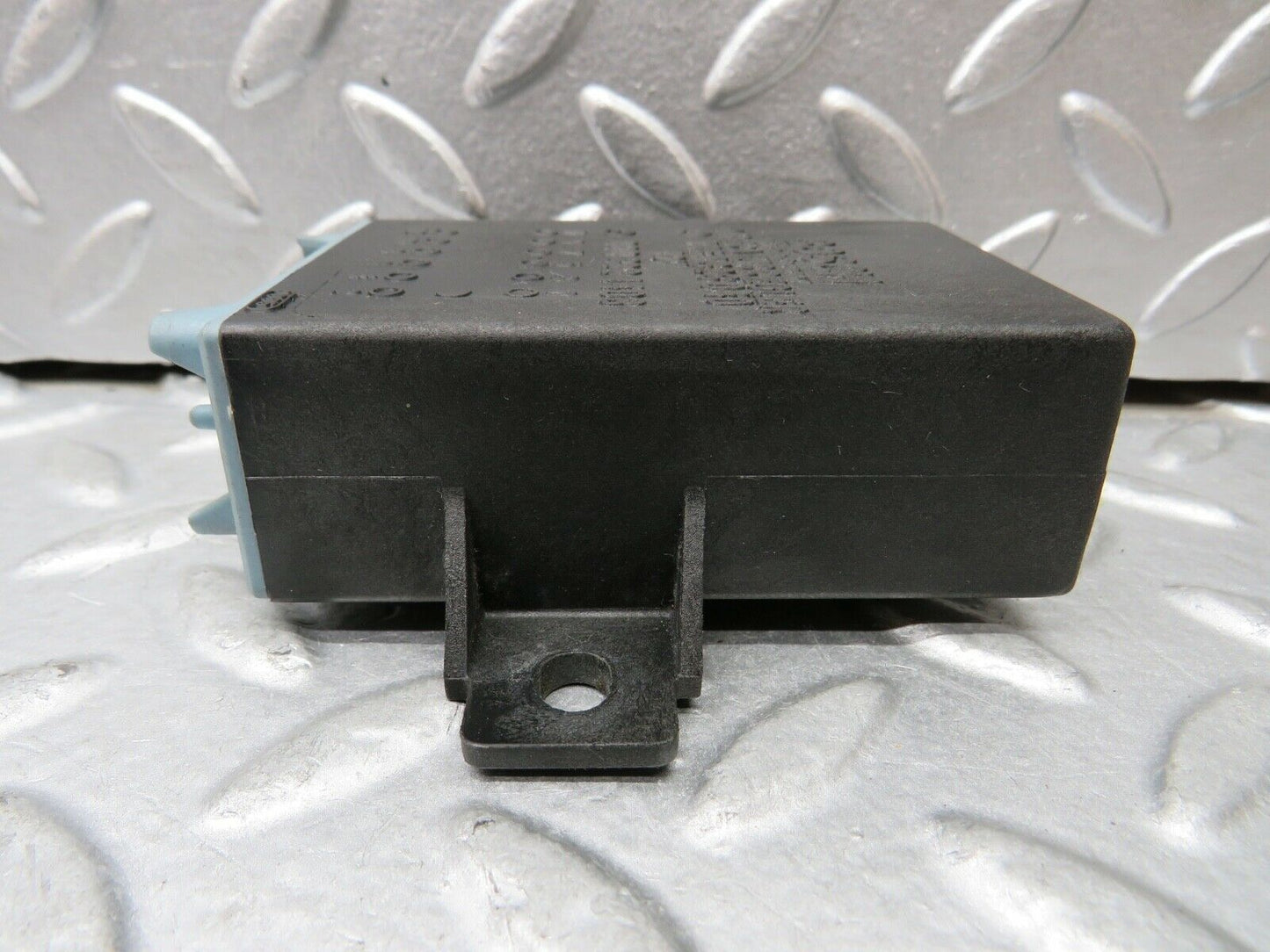 21716 Mercedes-Benz W126 300SE Heating Control Unit Bosch 0008221403
