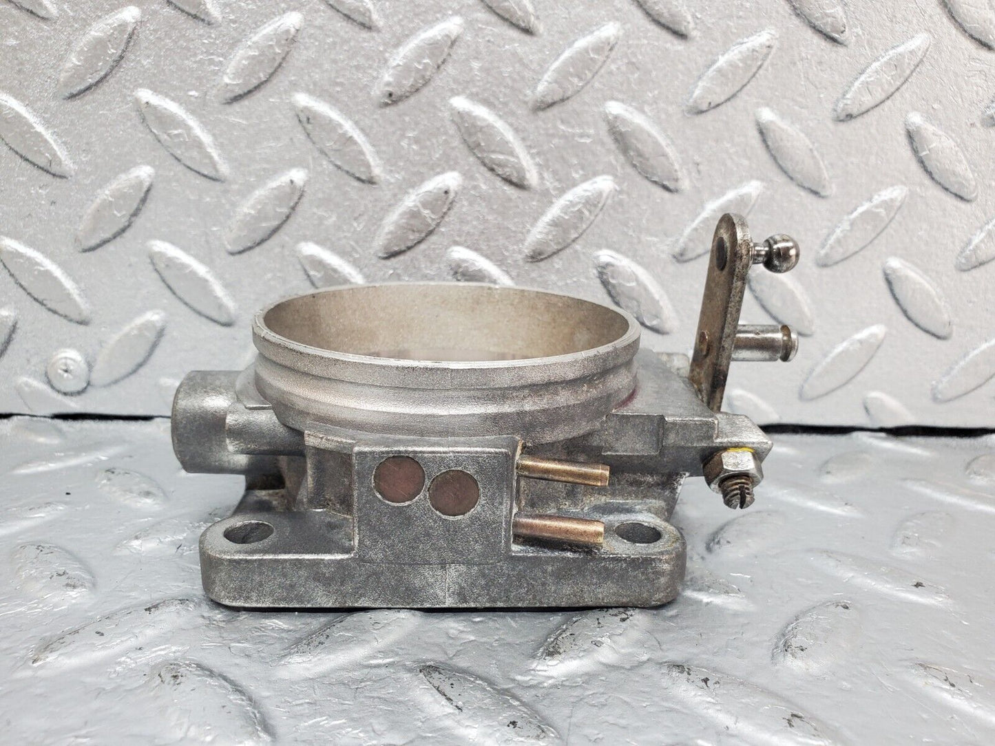 44400 Mercedes-Benz W123 280E Throttle Body Valve