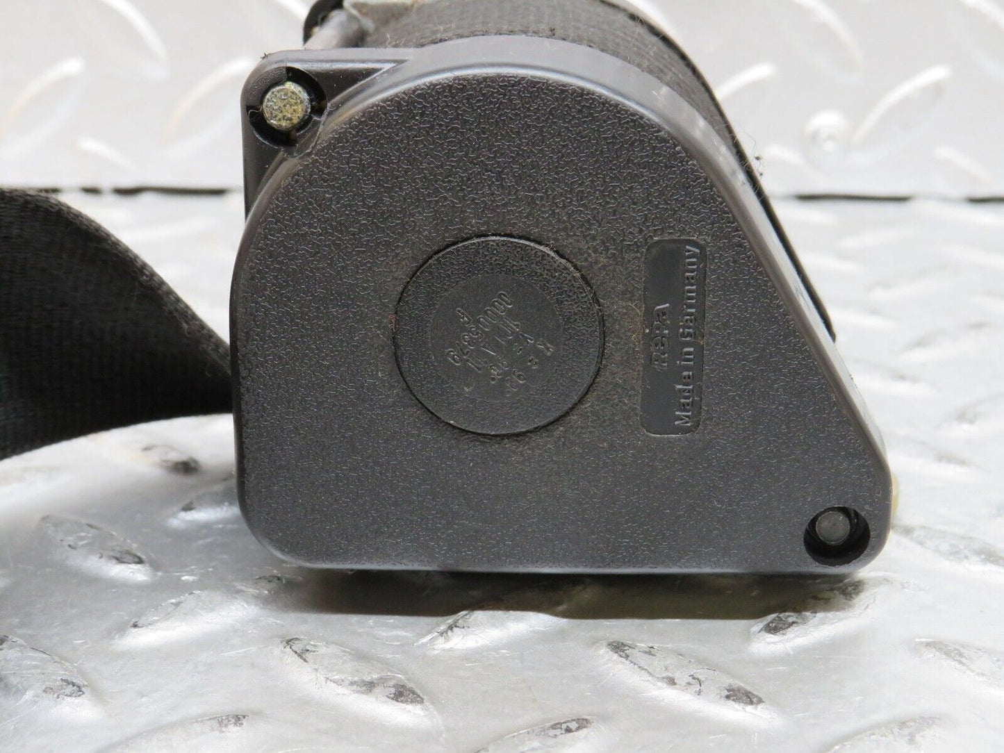 28161 Mercedes-Benz W123 280E Front Right Seat Belt 1238605285