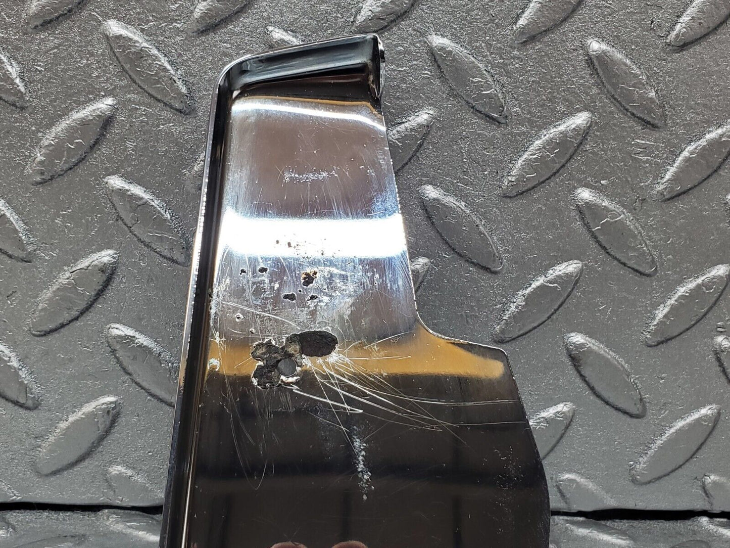 44968 Mercedes-Benz R129 300SL Coupe Left Door Chrome Cover