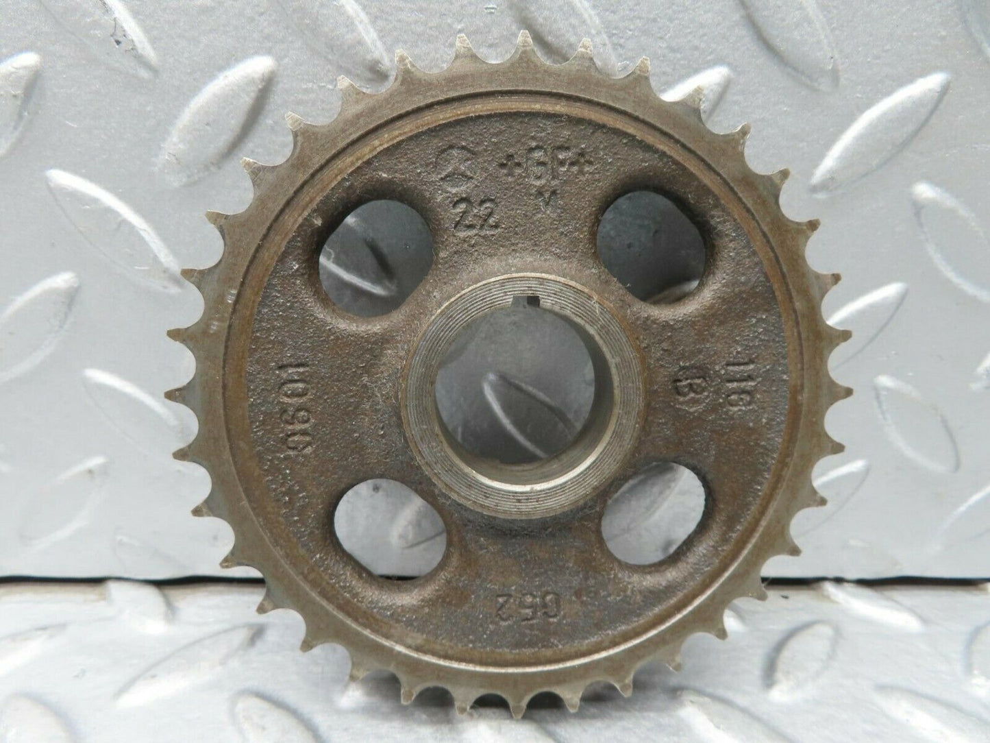 16693 Mercedes-Benz C107 380SLC Camshaft Timing Gear 1160520601