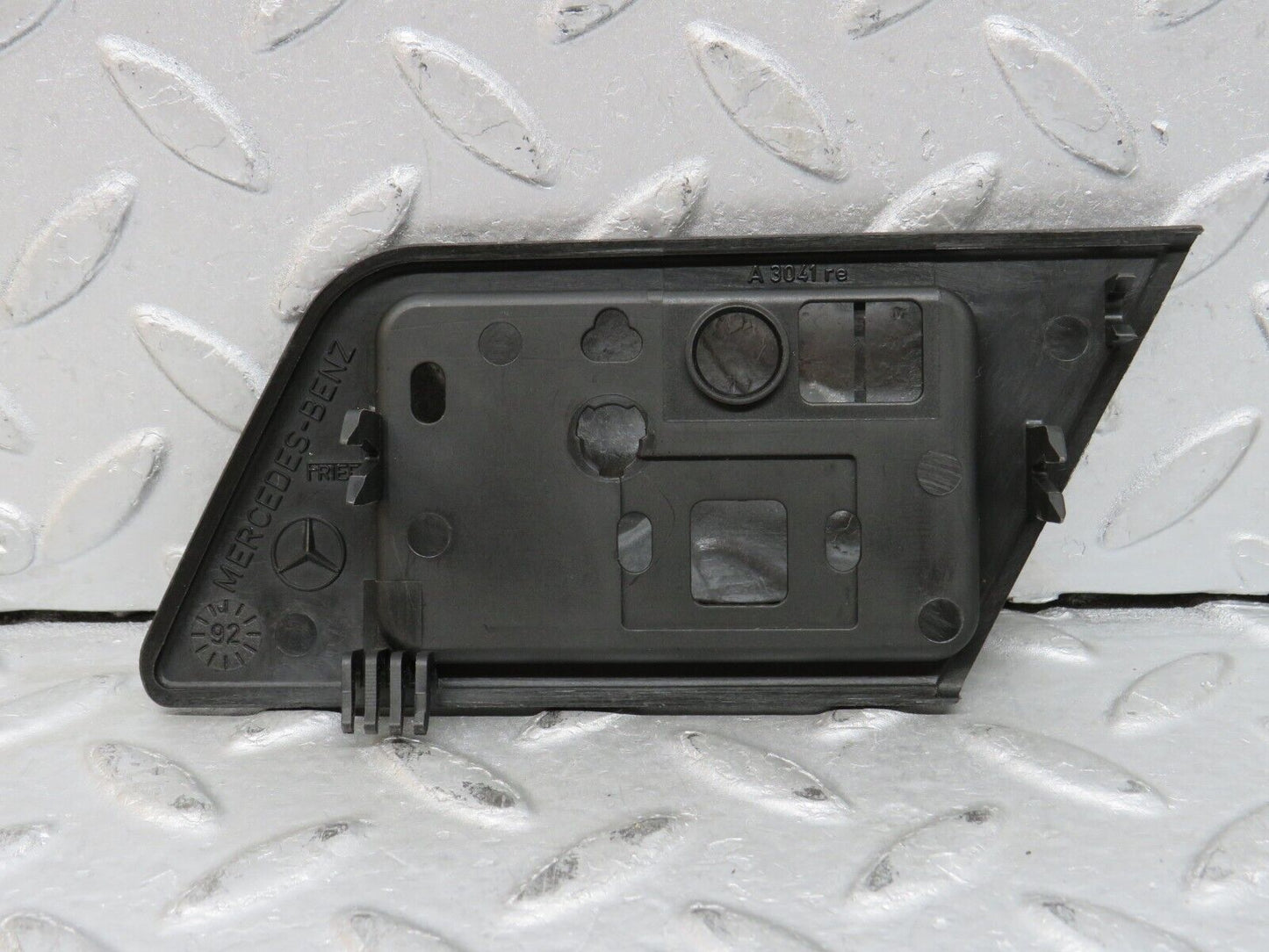 37765 Mercedes-Benz A124 320E Cabriolet Front Right Seat Electric Adjustment Trim