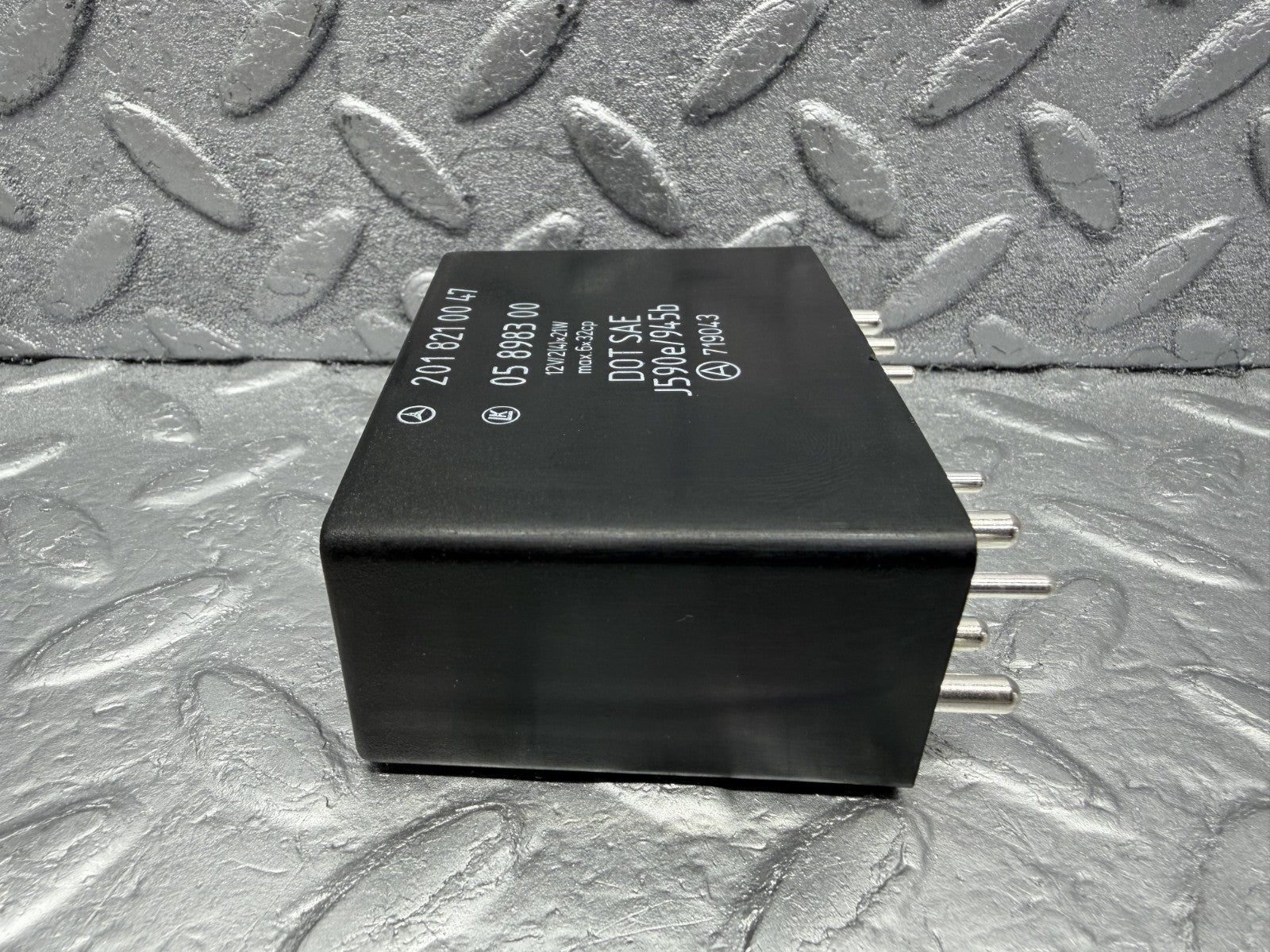W201 Baby Benz hazard warning light relay used OEM