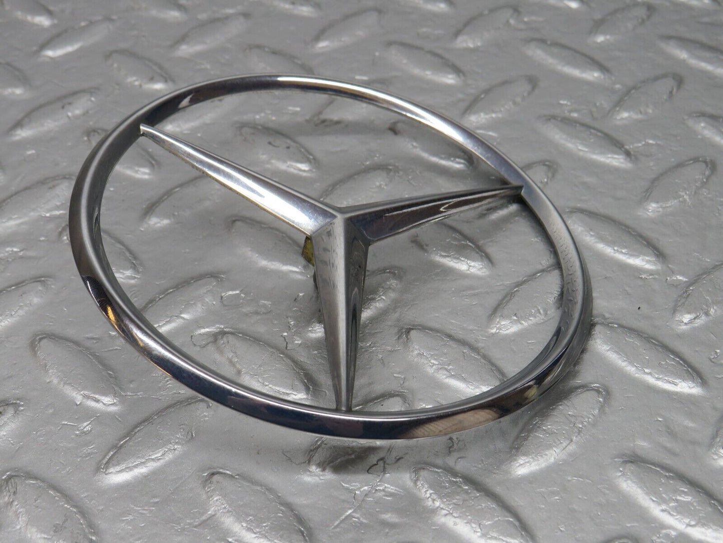 40691 Mercedes-Benz W123 300D Trunk Boot Lid Emblem  1267580058
